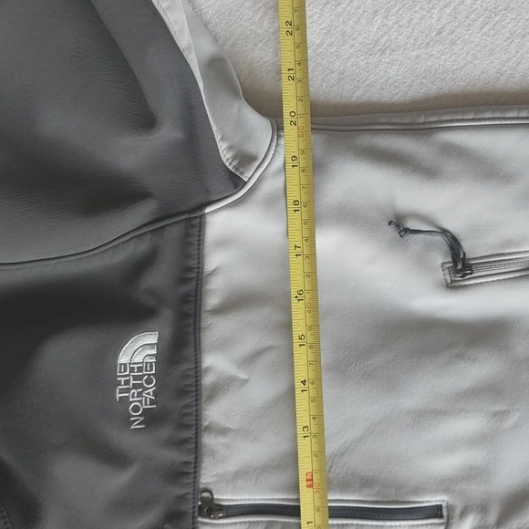 The North Face Windwall Grey Full zip Jacket Zip Pockets Size S - Picture 10 of 12